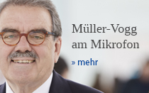 Müller-Vogg am Mikrofon
